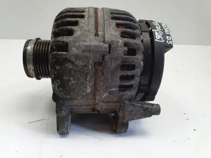 VW Passat B5 1.9 TDI ALTERNATOR Valeo 028903031A 120A