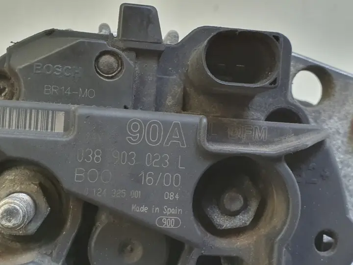 Audi A3 8L Golf IV 1.9 TDI ALTERNATOR 0123515021 038903023L 90A