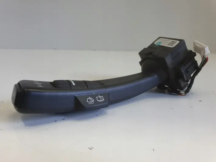 Volvo V70 III XC70 II III MANETKA WYCIERACZEK przełącznik włącznik 31264168
