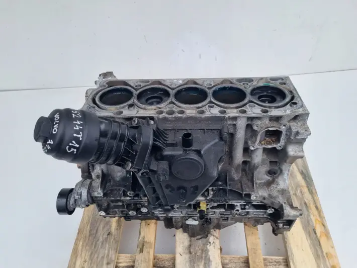 DÓŁ SILNIKA BLOK Volvo S60 II V60 S80 V70 III XC70 XC60 2.4 D5 D5244T15