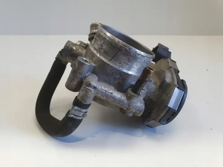 Opel Insignia 1.8 16V PRZEPUSTNICA 0280750245 bosch 55561495