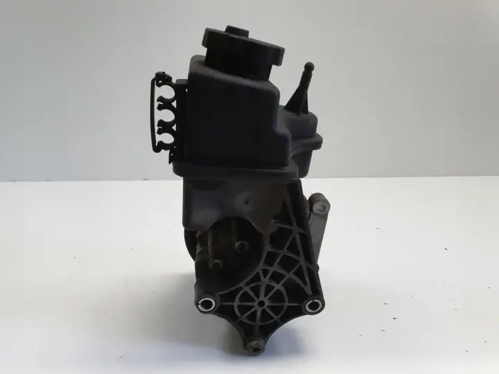 Mercedes Sprinter 906 2.2 CDI POMPA WSPOMAGANIA A0064667801