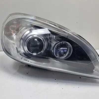 Volvo V60 S60 II PRZEDNIA LAMPA PRAWA prawy przód XENON EUROPA 31299991