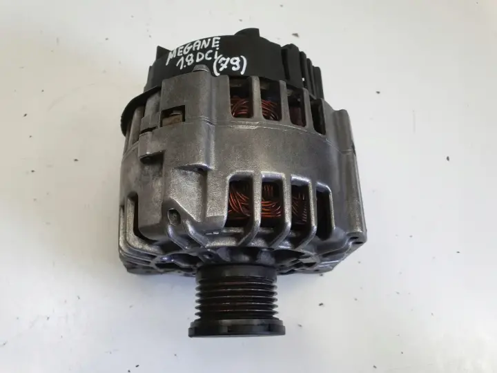 Renault Laguna II 1.9 DCI ALTERNATOR 8200162474 valeo 125A