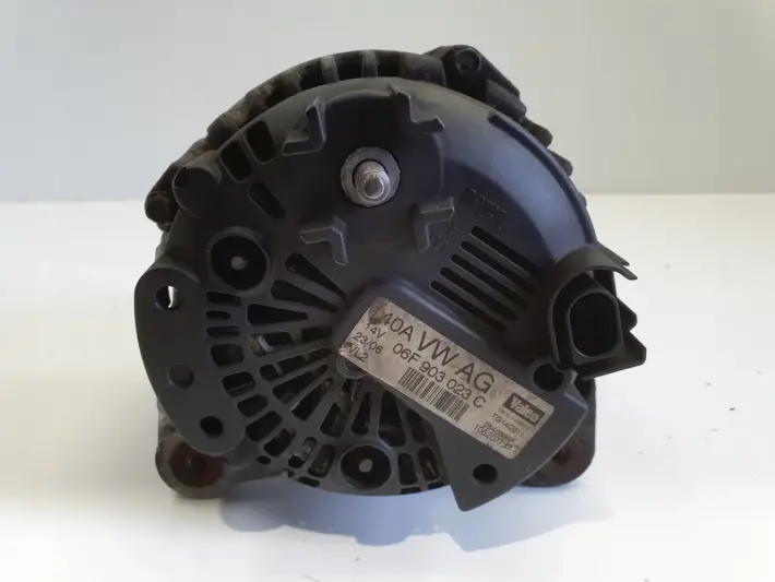 VW Golf V 1.9 TDI ALTERNATOR valeo 06F903023C 140A