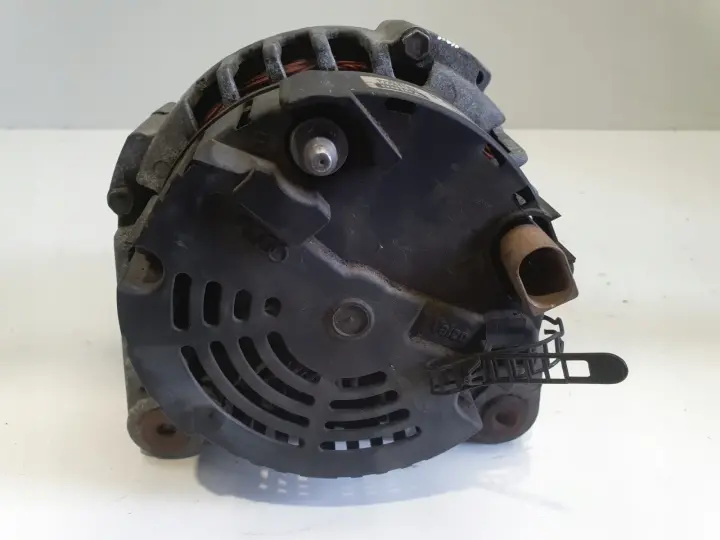 VW Passat B5 FL 1.9 TDI ALTERNATOR 028903029R valeo