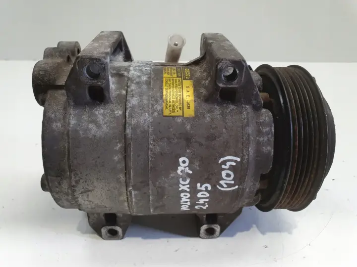 Volvo V70 XC70 2.4 D5 SPRĘŻARKA KLIMATYZACJI pompa 8708581