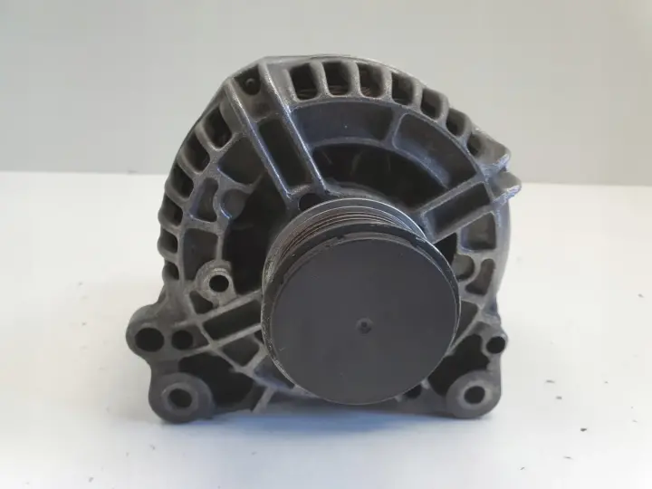 Audi TT 1.8 T ALTERNATOR bosch 028903030 120A