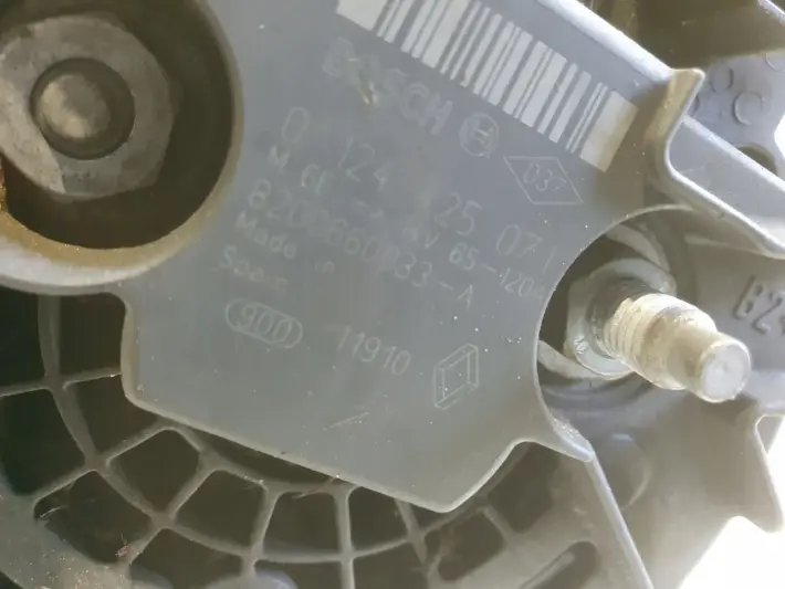 Renault Modus 1.5 DCi ALTERNATOR bosch 0124425071 120A