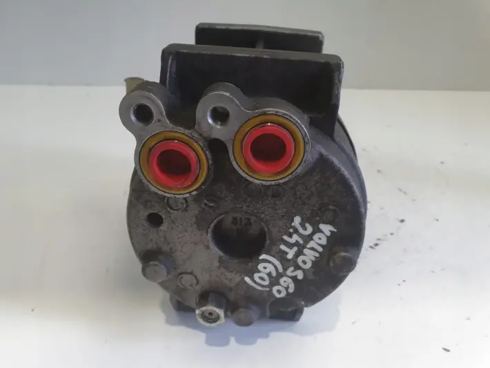 Volvo S60 I V70 II 2.4 2.4 T SPRĘŻARKA KLIMATYZACJI pompa 8708581