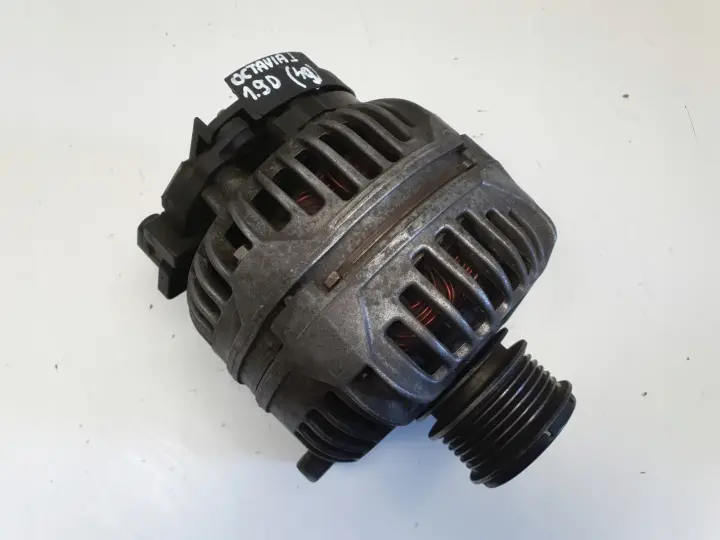 Skoda Octavia I 1.9 TDI ALTERNATOR Bosch 028903028E 120A