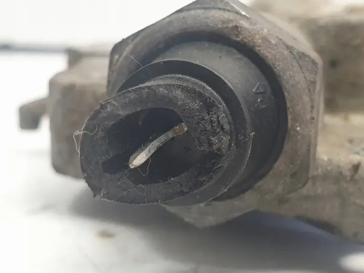 Opel Astra G 1.8 16V Z18XE POMPA OLEJOWA 13105998