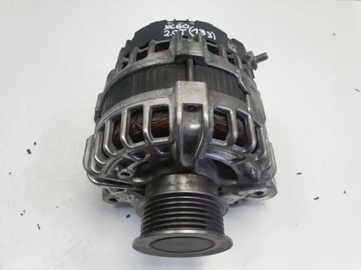 Volvo XC60 2.0 T TURBO ALTERNATOR 30644945