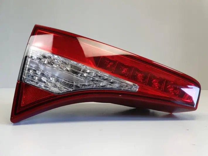 Kia Optima III 10-15r TYLNIA TYLNA LAMPA LEWA lewy tył 92403-2T