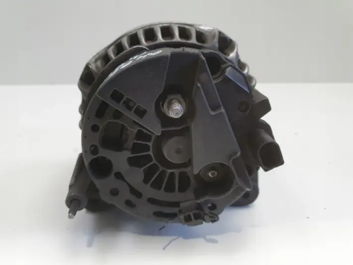 Audi A4 B6 1.9 TDI ALTERNATOR Bosch 028903029Q 0124525010 140A