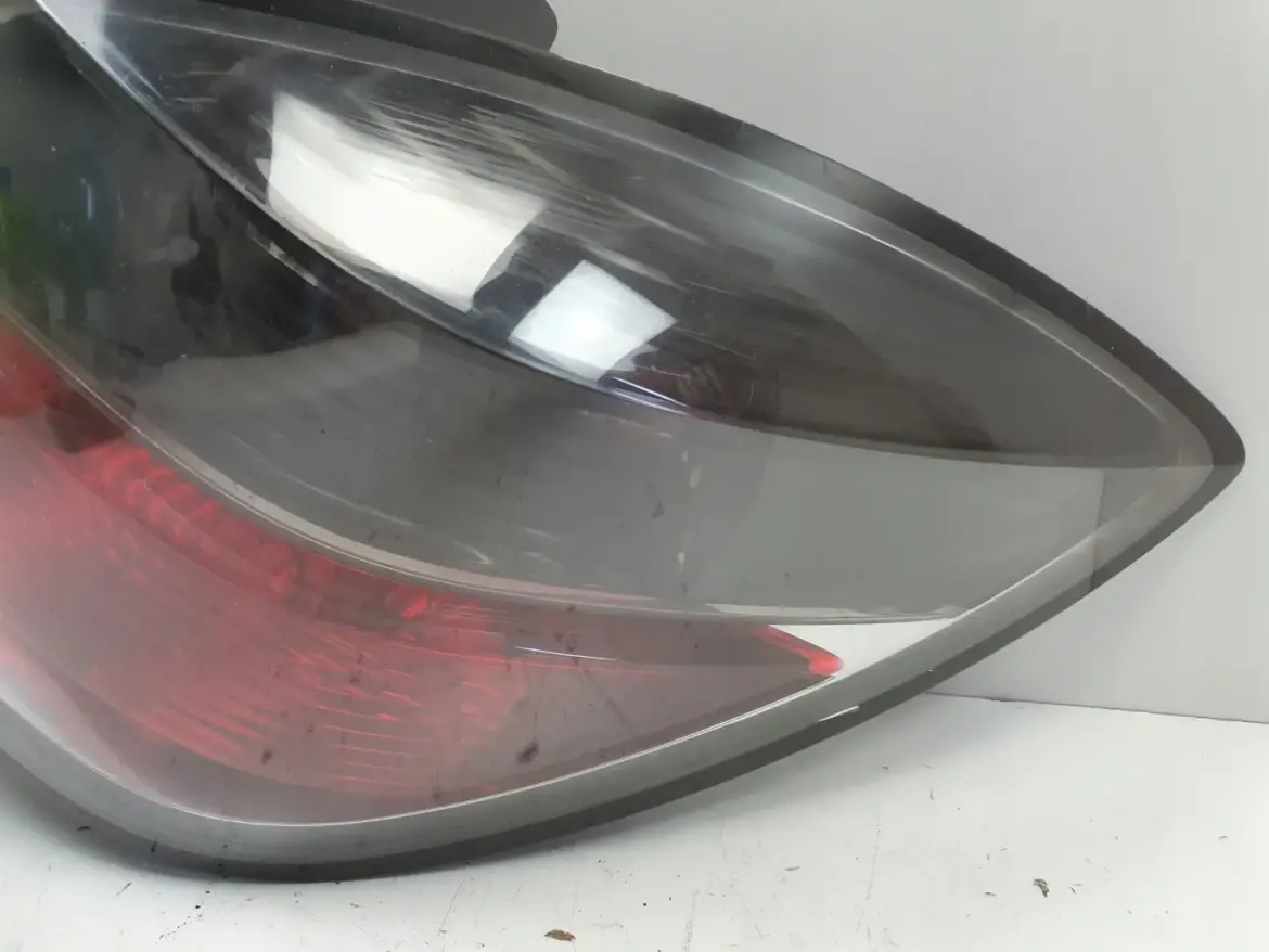 Opel Astra H III lift HB 06-10r TYLNA LAMPA PRAWA prawy tył 342691834