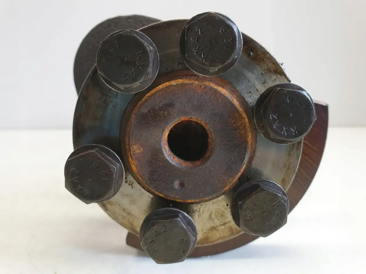 VW Polo IV 1.2 12V WAŁ KORBOWY AZQ 64KM