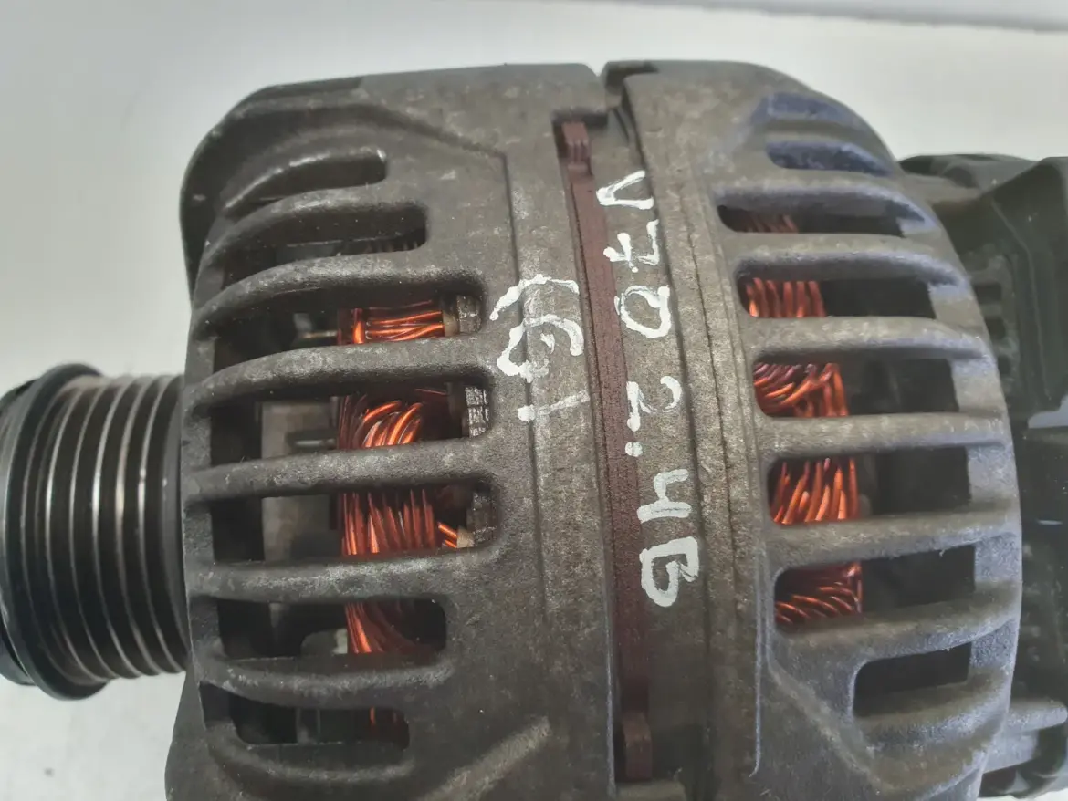Volvo V70 2.4 B ALTERNATOR Bosch 9459077 0124515019