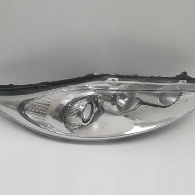 Ford Fiesta MK7 08-17r PRZEDNIA LAMPA PRAWA PRAWY PRZÓD anglik
