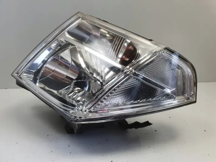 Nissan Pathfinder R51 Navara D40 III PRZEDNIA LAMPA LEWA LEWY PRZÓD xenon