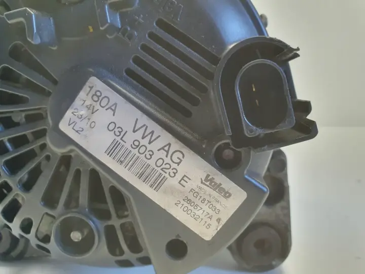 VW Passat B6 1.9 TDI ALTERNATOR Valeo 03L903023E 180A