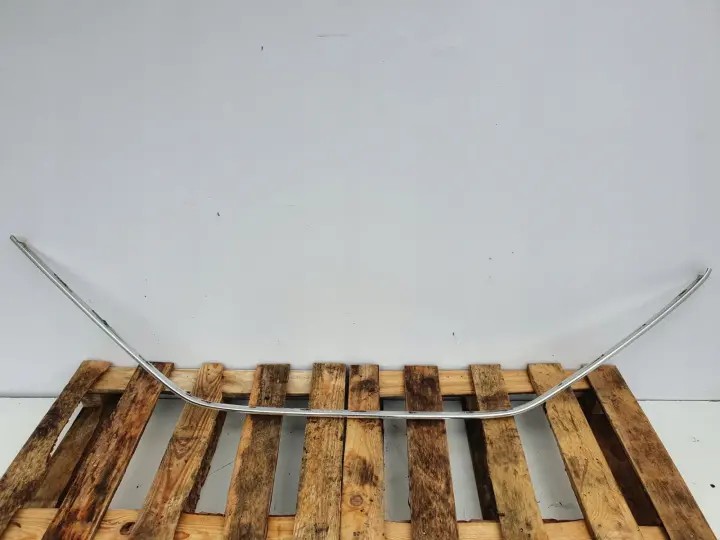 Mercedes W126 C126 SEC LISTWA SZYBY PRAWA PRZEDNIA