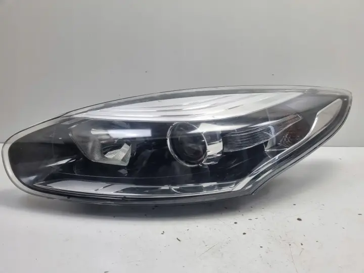 Renault Megane III LIFT PRZEDNIA LAMPA LEWA lewy przód EUROPA 260605817R