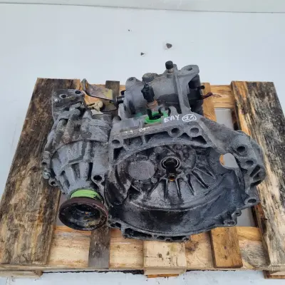 VW Caddy 1.9 SDI MANUALNA SKRZYNIA BIEGÓW manual EAY