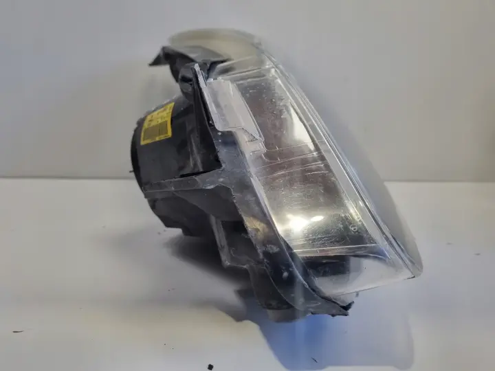 Opel Corsa D PRZEDNIA LAMPA LEWA lewy przód ANGLIK 93189359