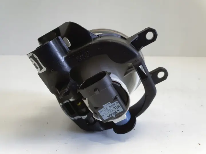 Toyota Yaris III 11-20r PRZEDNI HALOGEN LEWY PRZÓD kierowcy 81220-02110