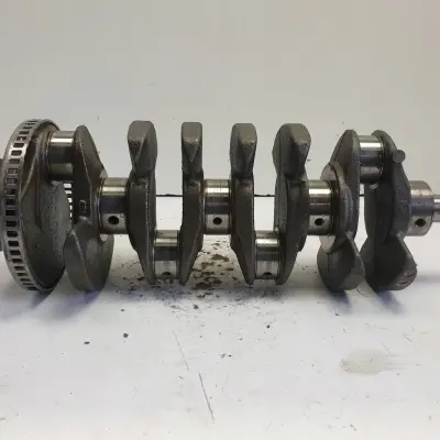 Opel Vectra C 2.2 direct WAŁ KORBOWY 55563128