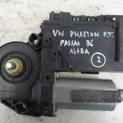 VW Phaeton 3.2 V6 SILNICZEK SZYBY 3D0959704D oryg