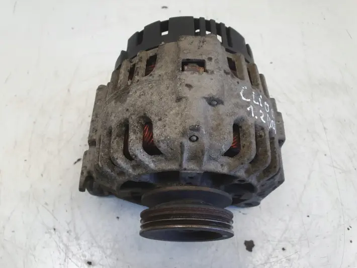Renault Clio II 1.2 16V ALTERNATOR 7700437090 valeo 95A