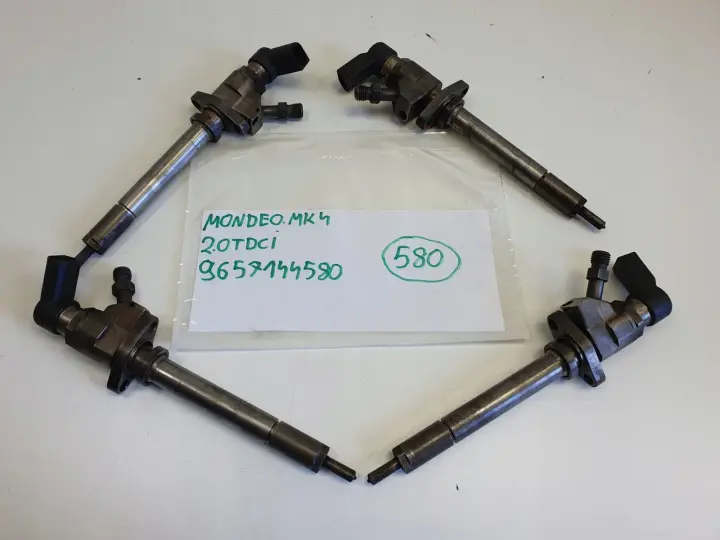 Ford Mondeo MK4 Peugeot Volvo 2.0 TDCI HDI WTRYSKIWACZ wtrysk 9657144580