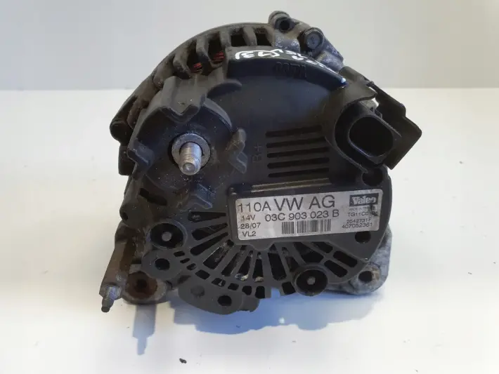 Seat Ibiza III 1.6 16V ALTERNATOR 03C903023B 110A valeo