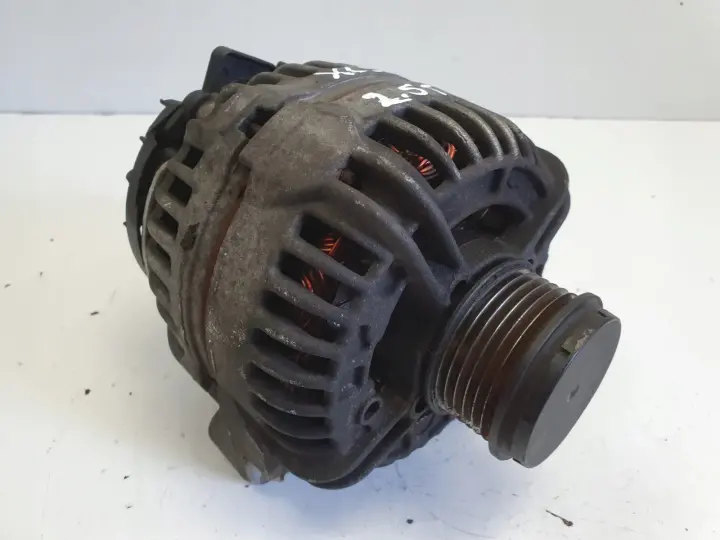 Volvo XC90 2.5 T ALTERNATOR bosch 0124525060 30658085