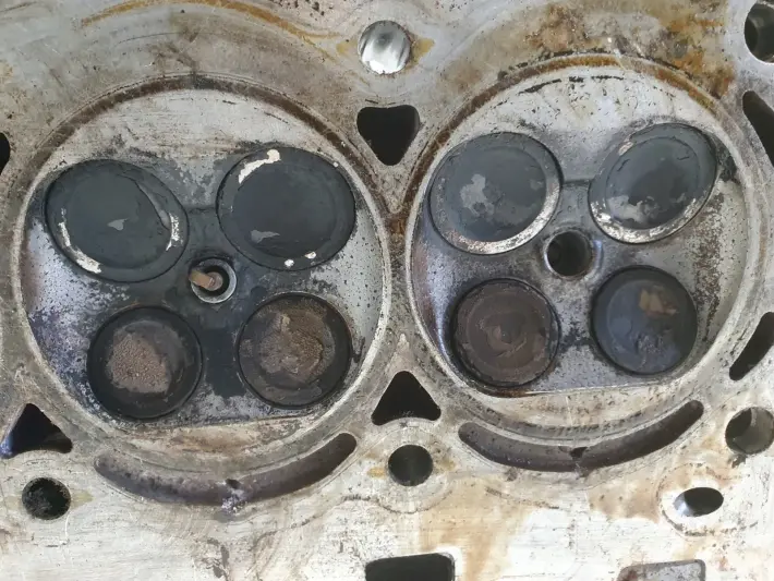 Mini Cooper R56 Peugeot Citroen1.6 16V VTi GŁOWICA CYLINDRÓW V753354980N