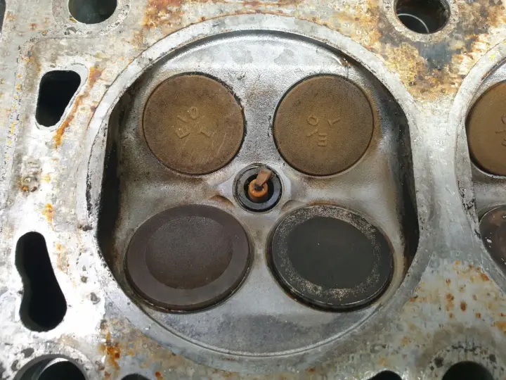 Volvo S60 V70 II 2.5 T GŁOWICA CYLINDRÓW