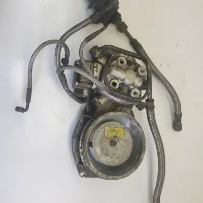 AUDI 80 B3 1.8 i ROZDZIELACZ PALIWA 0438121011