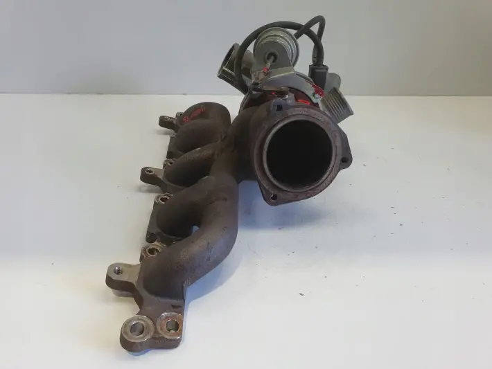 Volvo S60 II S80 II V40 2.5 T T5 TURBOSPRĘŻARKA turbo 31319315