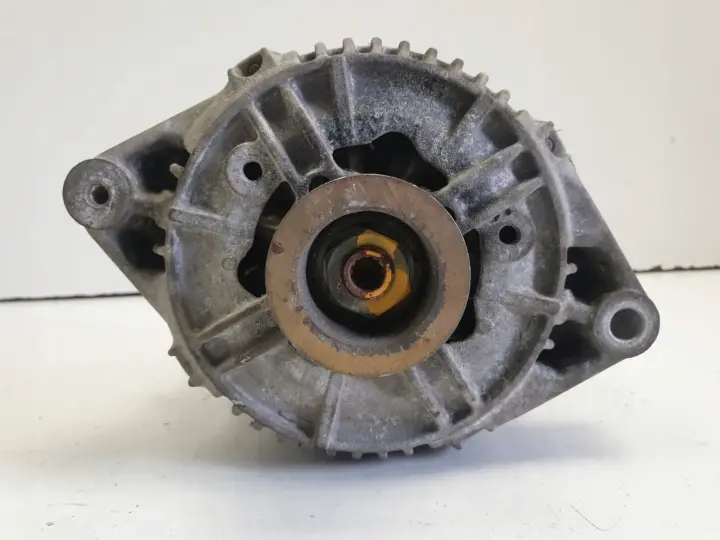 Opel Vectra B 1.8 16V ALTERNATOR 0123505002