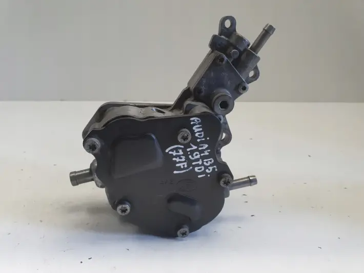 VW Passat B5 1.9 TDI POMPA VACUM wakum 038145209E