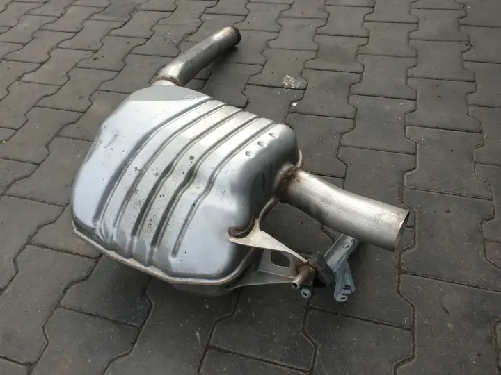 Mercedes W238 COUPE 3.0 V6 AMG TŁUMIK LEWY TYŁ