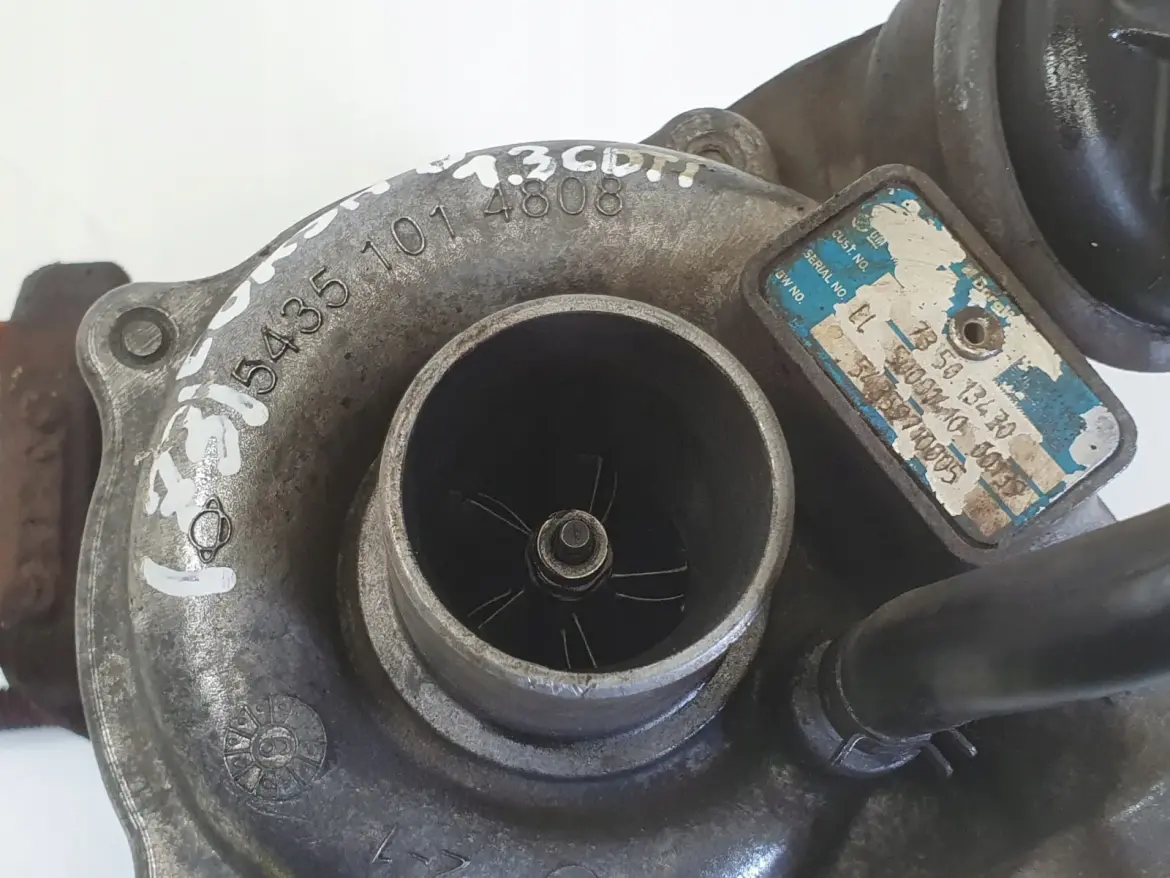 Opel Corsa D 1.3 CDTI TURBOSPRĘŻARKA 735013430