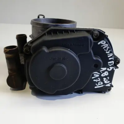 VW Passat B5 1.8 20V PRZEPUSTNICA 058133063H