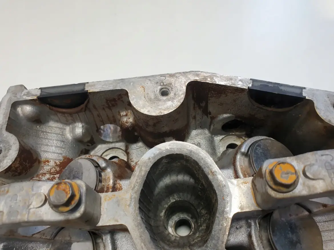 Subaru Outback III 3.0 H6 GŁOWICA CYLINDRÓW