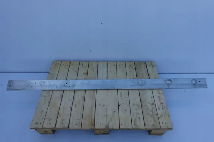 Jaguar XJ X351 MOCOWANIE LISTWY PROGOWEJ prawe