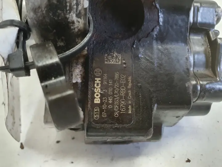 b24b628ba0db17190fd7eea3a9405f1a