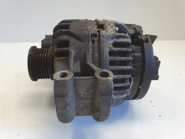BMW E87 E90 2.0 i ALTERNATOR 110A 0124325116 bosch 7532964