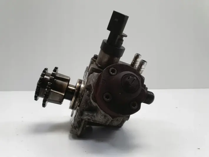 BMW E87 E90 E91 2.0 D N47 POMPA WTRYSKOWA paliwa 0445010506